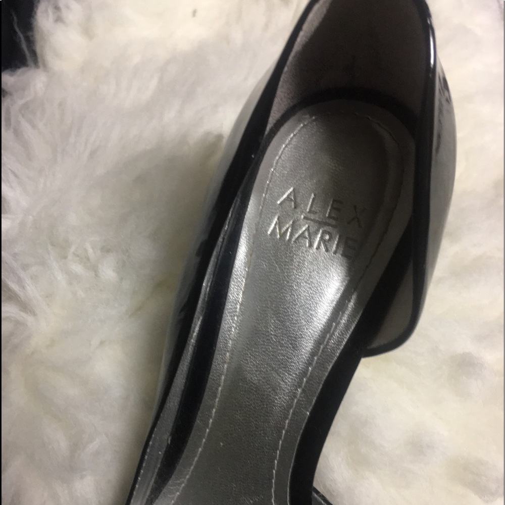 🛍👠Alex Marie Black Patent Leather Pumps - Picture 4 of 4